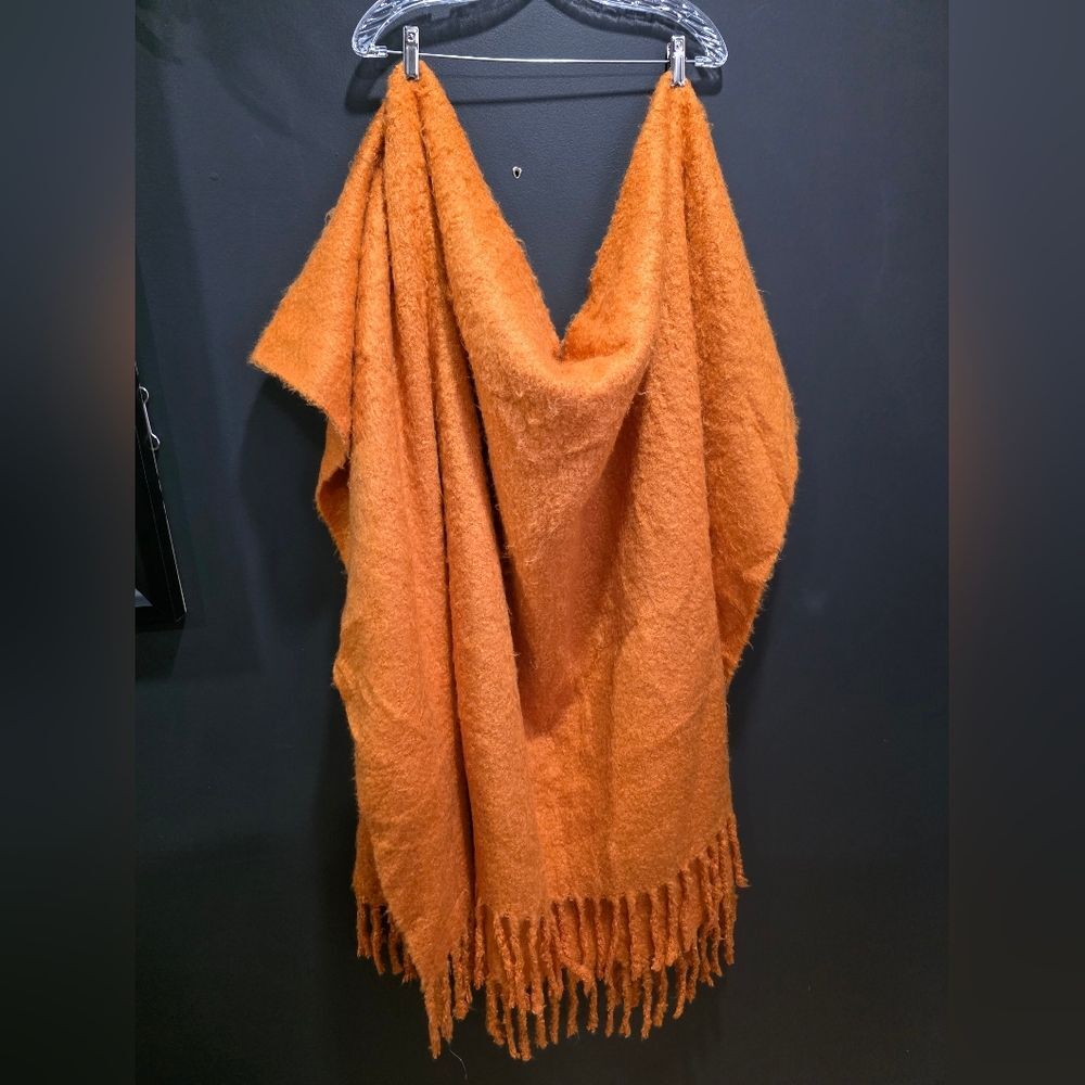 Pottery Barn Orange Mohair Style Throw  55x80 Acrylic